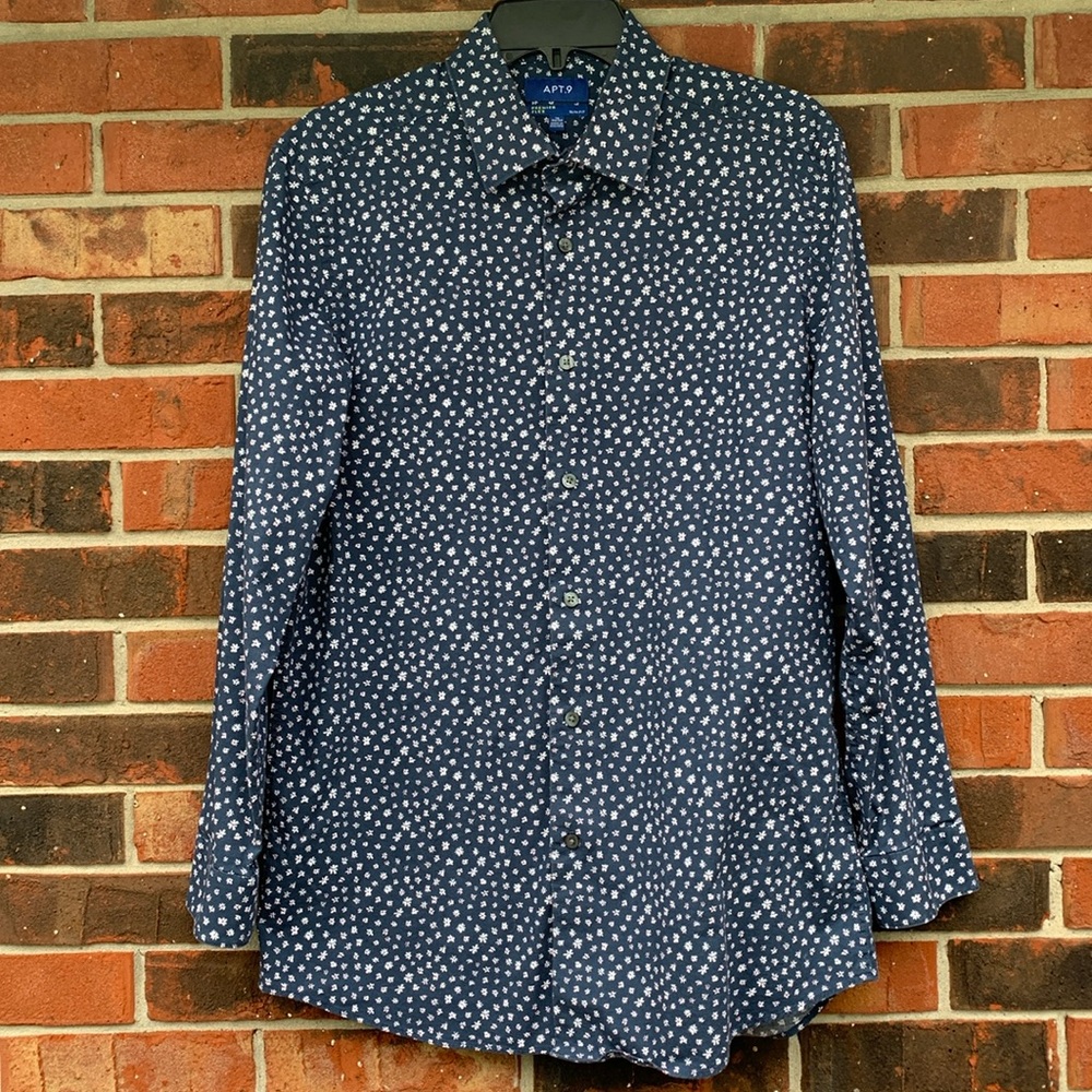Lot of 4 Apt. 9 Premier Flex Dress Shirts